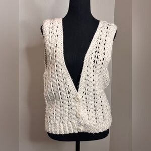 Chic Ivory Knit Sweater Vest